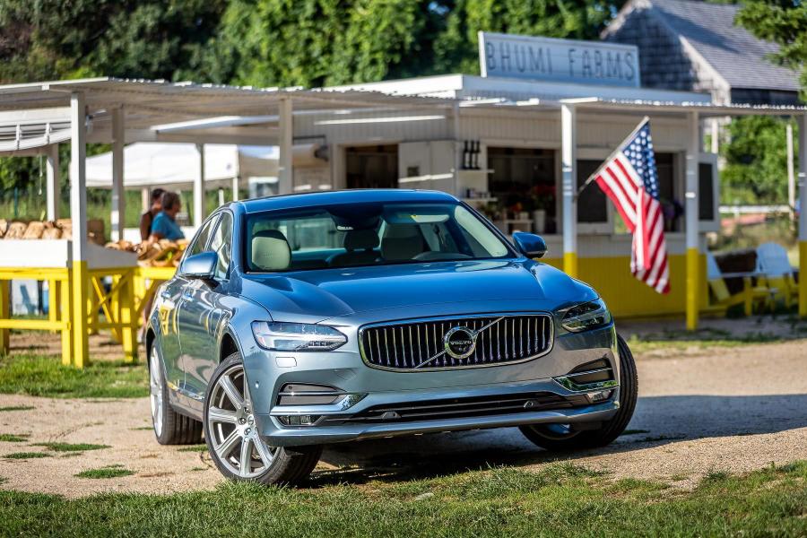  Volvo S90 T6 Inscription 2016 года  (NA) (фото 5 из 11)